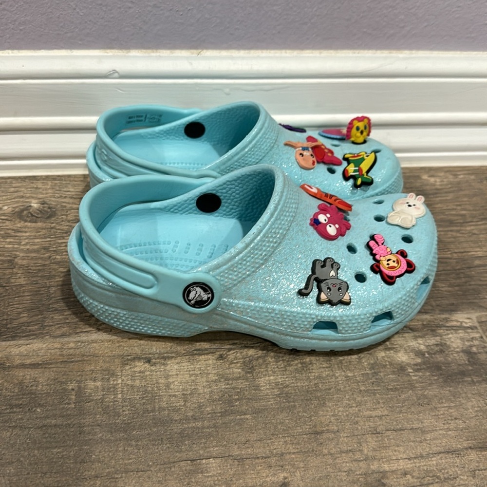 Crocs - Picture 2 of 4